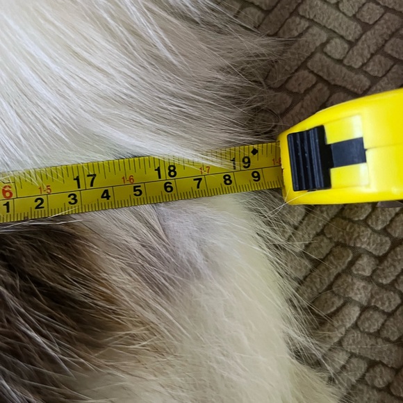 Fur vest - Picture 7 of 9